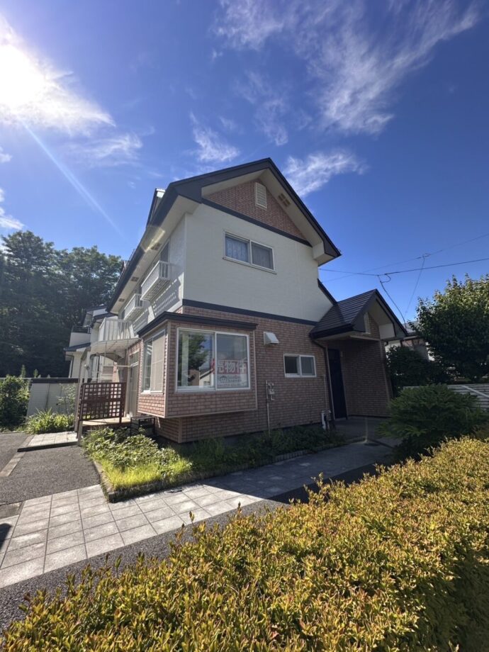 湯沢南2丁目 【カーポート付き4LDK】※リフォーム中