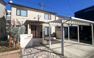 盛岡市みたけ6丁目　カーポート有　最大駐車3台可能