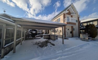 ■北上市藤沢22地割【西洋風3階建・ウッドデッキ・カーポート2台分】