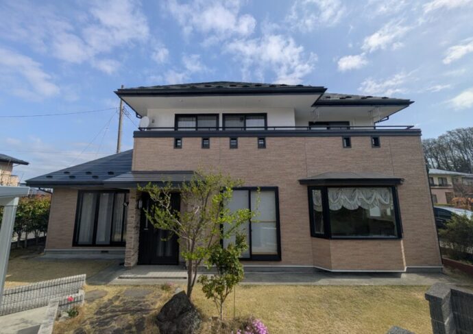 奥州市水沢字桜屋敷　【5LDK・カーポート並列3台分】