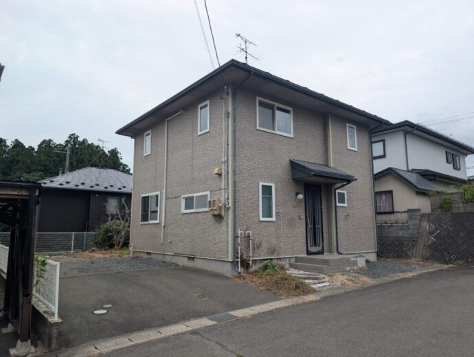 ■紫波町二日町字北七久保【太陽光パネル付き】